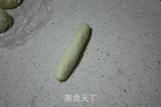 海苔肉松火腿肠小面包的做法步骤：6