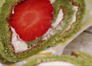 绿茶草莓蛋糕卷的做法步骤：10
