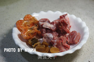 鲍鱼排骨粥的做法步骤：1