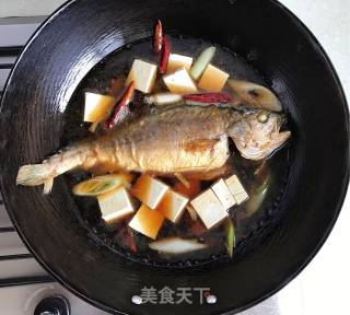 黄鱼炖豆腐的做法步骤：5