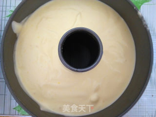 酸奶淋面戚风蛋糕的做法步骤：8