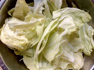 糖醋虾皮包菜的做法步骤：1