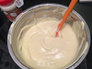 FLUFF焦糖味棉花糖戚风蛋糕的做法步骤：8