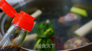香辣卤猪蹄之卤水制作的做法步骤：12