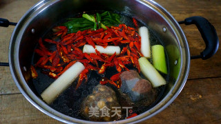 香辣卤猪蹄之卤水制作的做法步骤：13