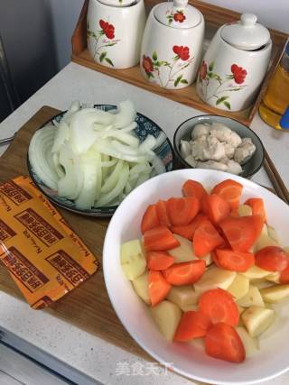 鸡肉咖喱的做法步骤：1
