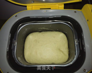 香葱辫子面包的做法步骤：3