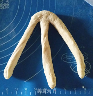 香葱辫子面包的做法步骤：5