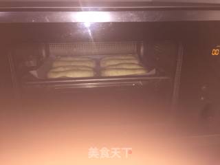 椰香葡萄干面包的做法步骤：11