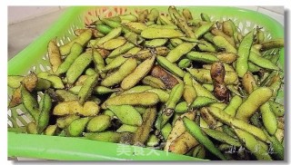 盐水毛豆的做法步骤：2
