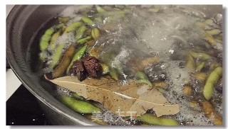 盐水毛豆的做法步骤：4
