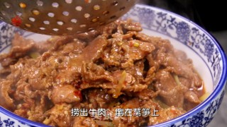 麻辣鲜香的【水煮牛肉】的做法步骤：4