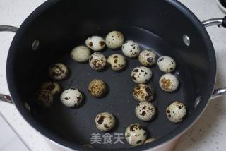 茄汁虎皮鹌鹑蛋的做法步骤：1
