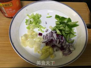 非油炸干锅土豆片的做法步骤：2