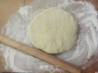 手擀鸡蛋面的做法步骤：2