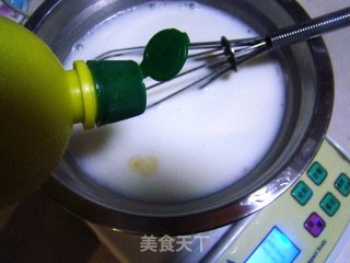 KITTY猫酸奶慕斯蛋糕的做法步骤：6