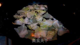 干锅手撕包菜的做法步骤：7