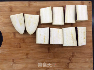 做不一样的蒜香茄子，让生活更丰富多彩的做法步骤：2