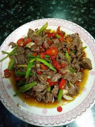 小炒牛肉的做法步骤：3