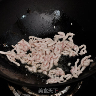 蒜苔炒肉丝的做法步骤：4