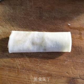 韭菜馅春卷的做法步骤：6