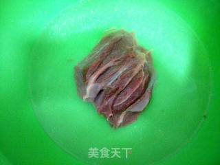 葱爆羊肉的做法步骤：2