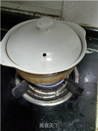 砂锅腊味饭的做法步骤：2
