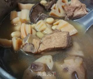 莲藕花生龙骨汤的做法步骤：8