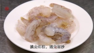 上汤菠菜的做法步骤：1