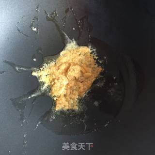 蟹黄豆腐的做法步骤：4