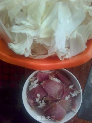 腊肉炒白菜的做法步骤：2