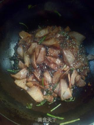 腊肉炒白菜的做法步骤：4