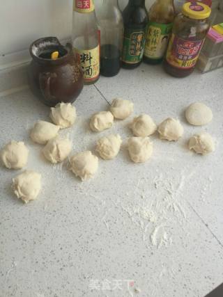 多汁肉包子的做法步骤：7