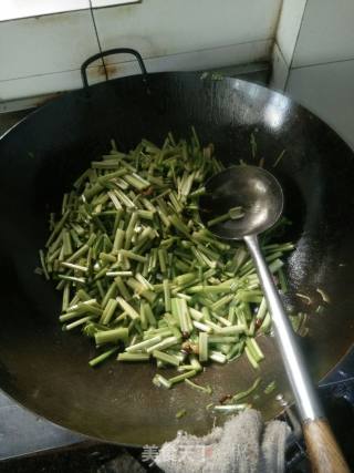 芹香土豆条的做法步骤：4