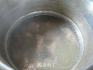 油豆腐蛋饺猪蹄汤的做法步骤：5