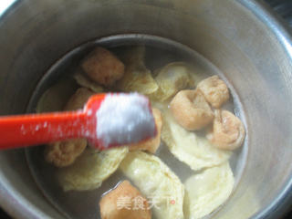 油豆腐蛋饺猪蹄汤的做法步骤：7