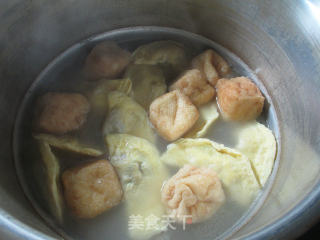 油豆腐蛋饺猪蹄汤的做法步骤：9