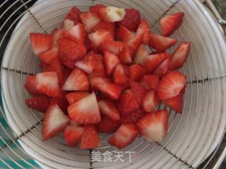 草莓奶油蛋糕的做法步骤：10