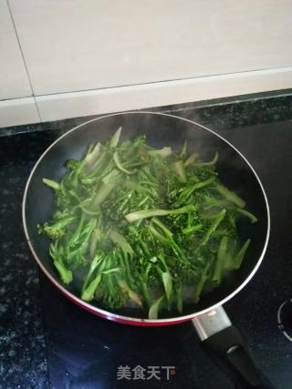 西兰花炒廋肉的做法步骤：4