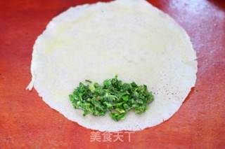 炸春卷的做法步骤：6