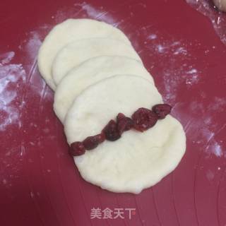 不是情人节也要有玫瑰--玫瑰面包的做法步骤：10