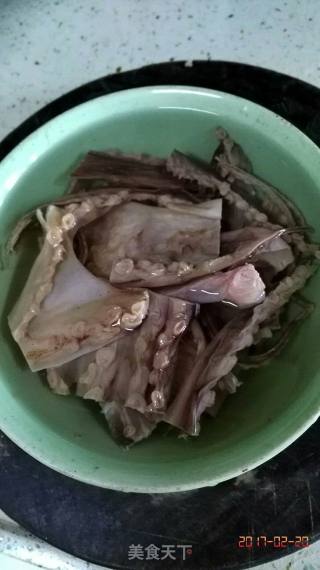 章鱼山药煲鸡汤的做法步骤：1