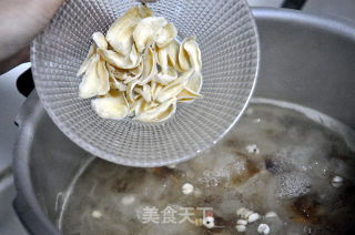 皂角米桃胶银耳羹的做法步骤：7