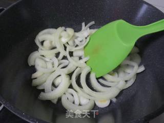 五花肉炒土豆的做法步骤：4