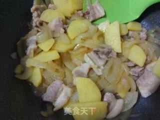 五花肉炒土豆的做法步骤：10