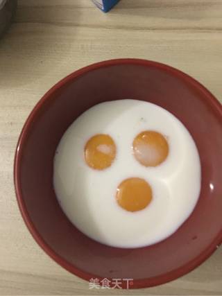 电饭煲蛋糕的做法步骤：3