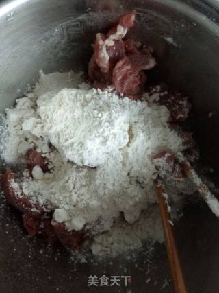 糖醋里脊的做法步骤：3
