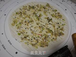 简易版葱花手抓饼的做法步骤：4