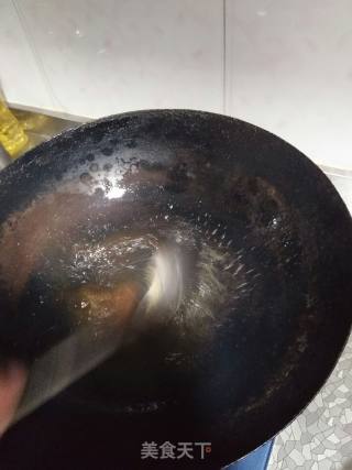 肥而不腻，香甜绵软~红烧肉的做法步骤：2