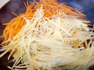 青椒炒双丝的做法步骤：6